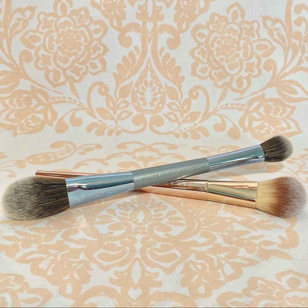 NWP 2 brush set F.A.R.A.H Blush & Highlight and pressed powder 620F brush